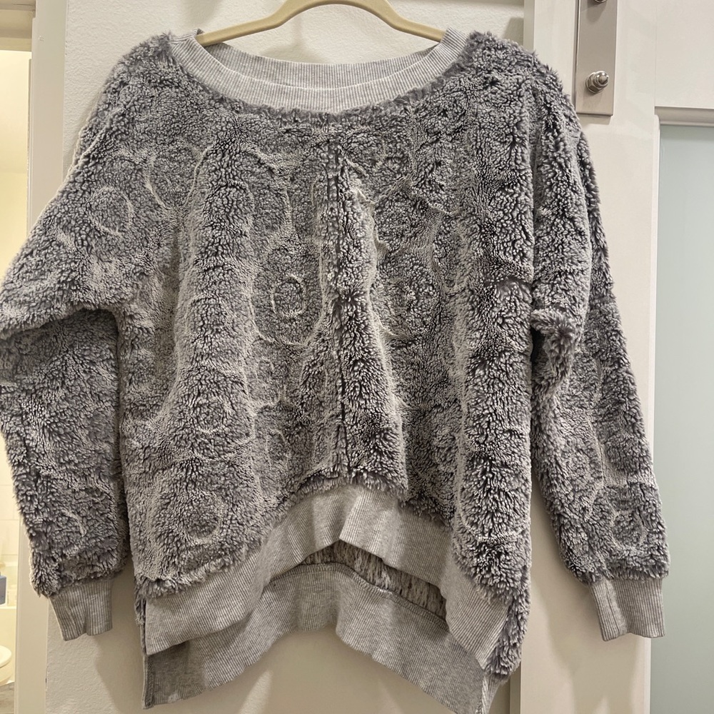 Dylan Pullover - image 1